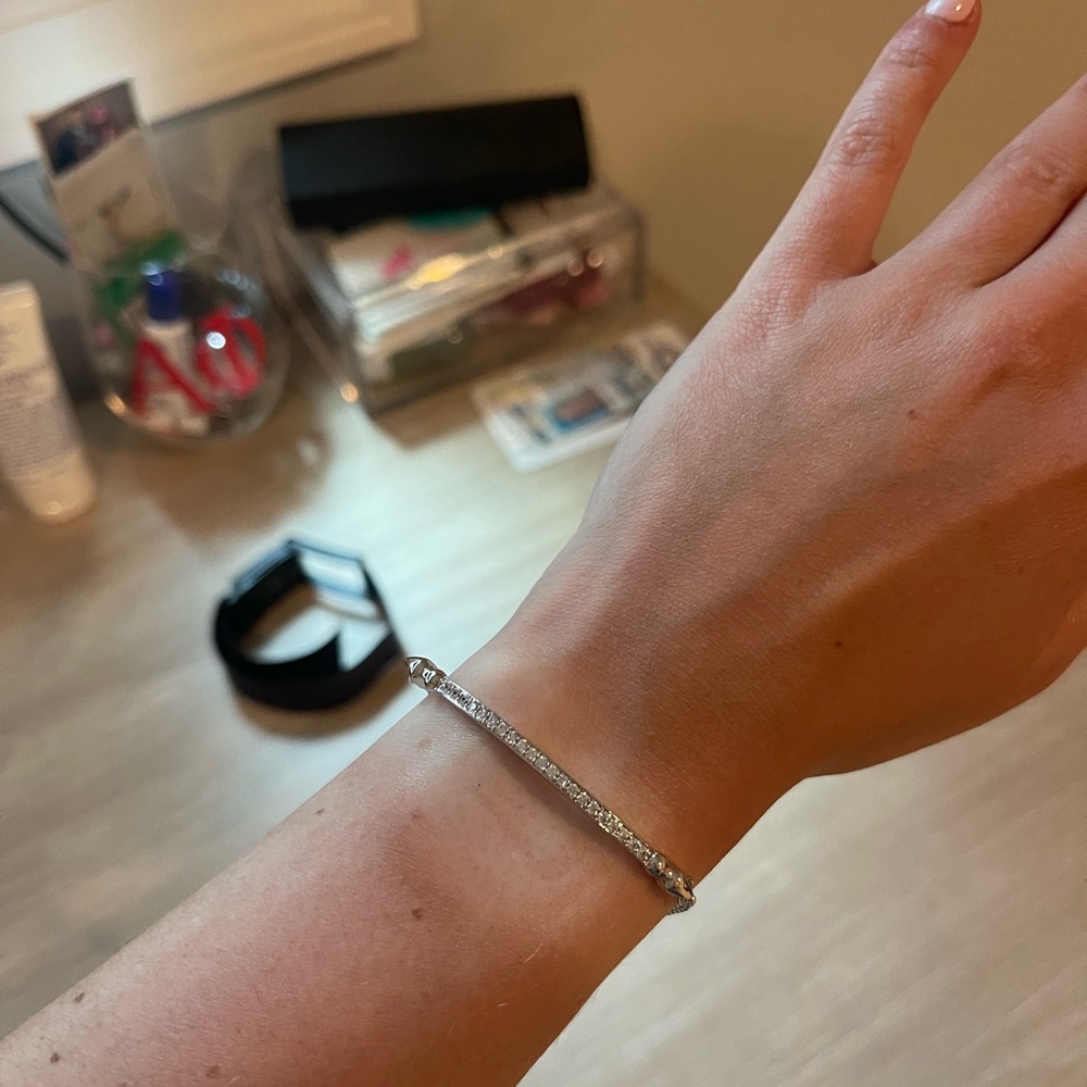 Kendra Scott bracelet